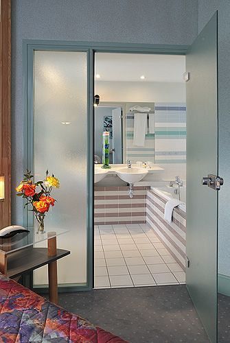 Hotel Logis Du Barrez 3*