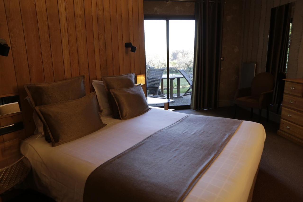 Logis Du Barrez Hotel 3*